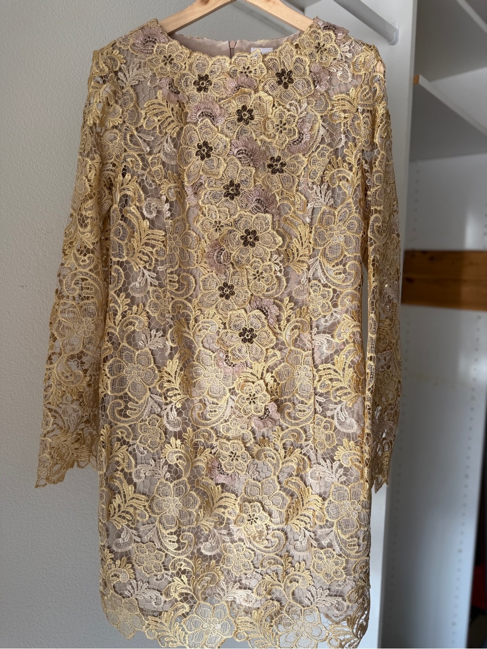 Elegant Yellow Lace Shift Dress - Brand Unspecified